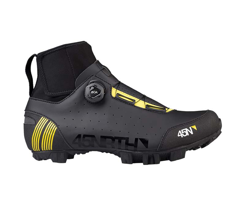 tênis de trekking e corrida - preto